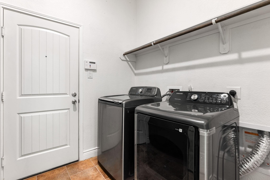 3318 Elizabeth Springs Court - Photo 33