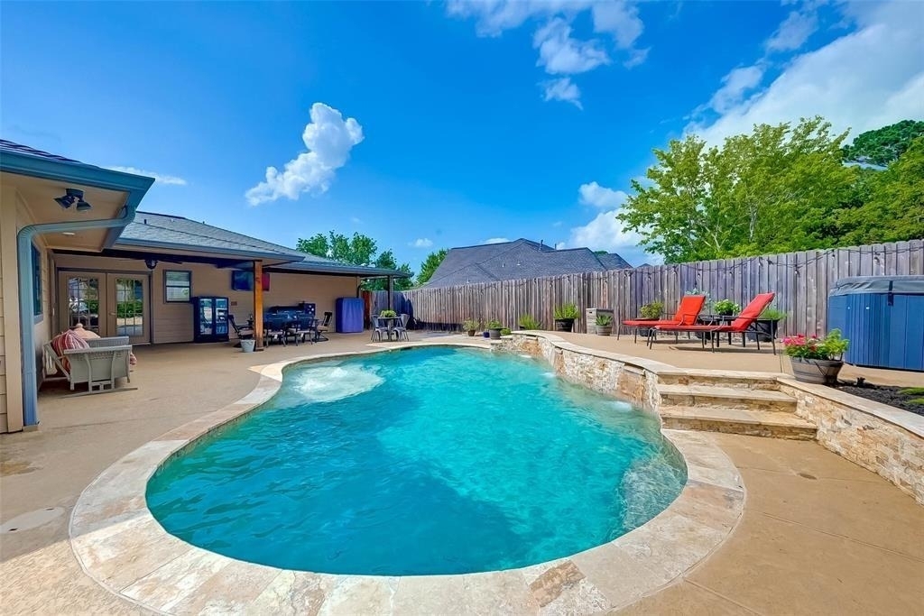 9820 W Shore Drive - Photo 5