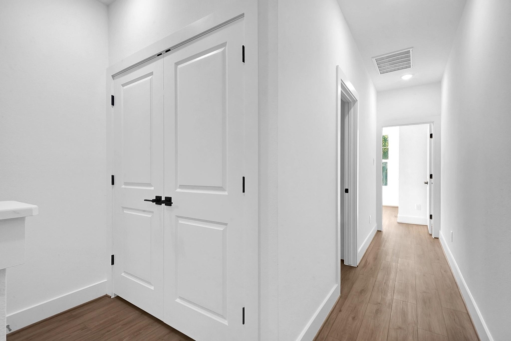 7825 Colonial Lane - Photo 9
