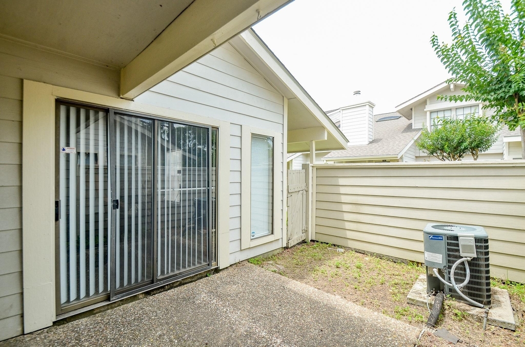 6211 Ludington Drive - Photo 6