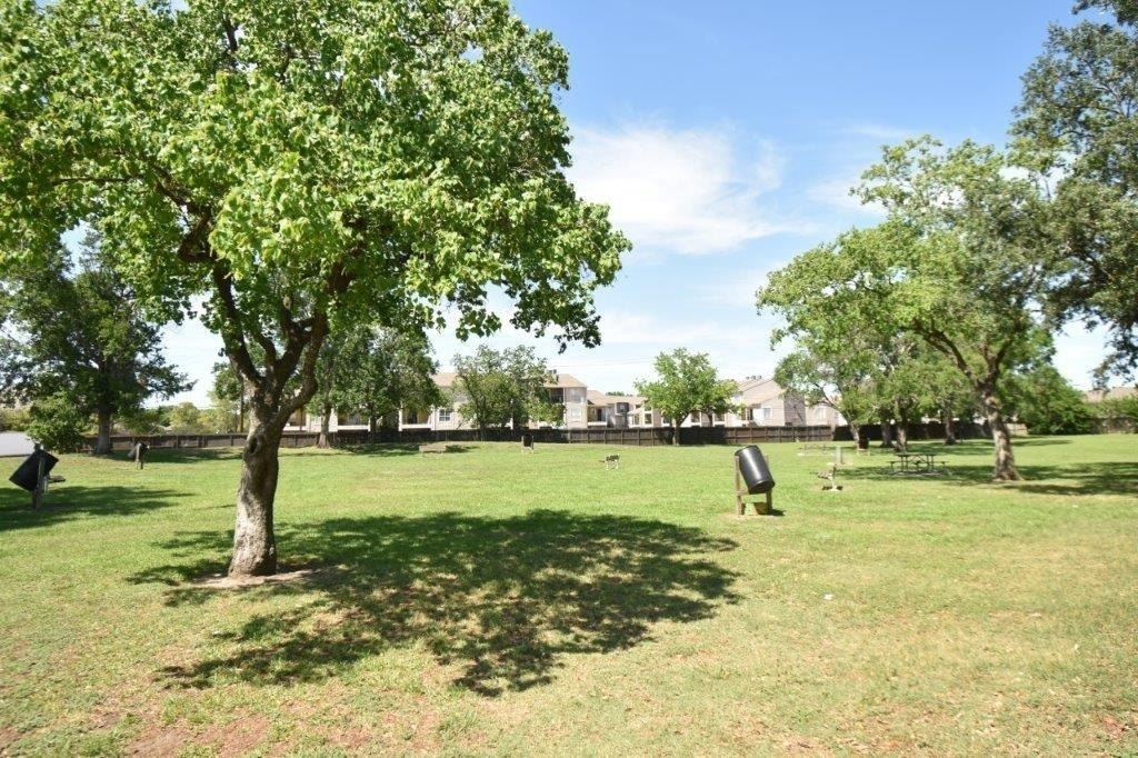 6602 Harbor Town Drive - Photo 11