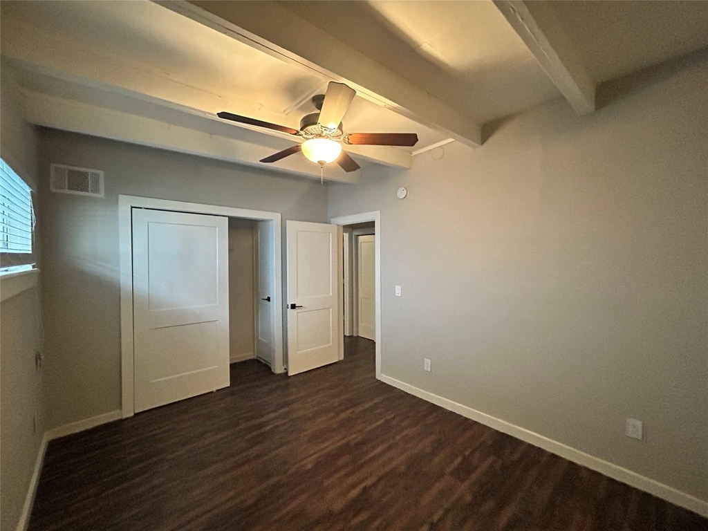 219 Marshall Street - Photo 6