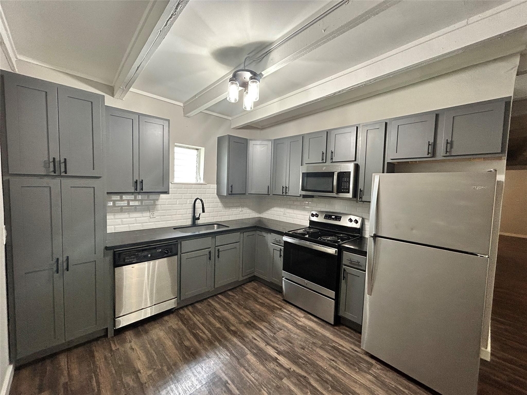 219 Marshall Street - Photo 0