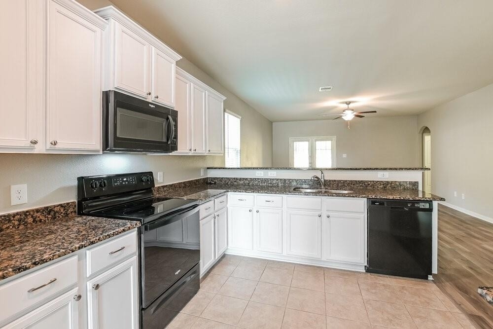 25178 Dickens Drive - Photo 6
