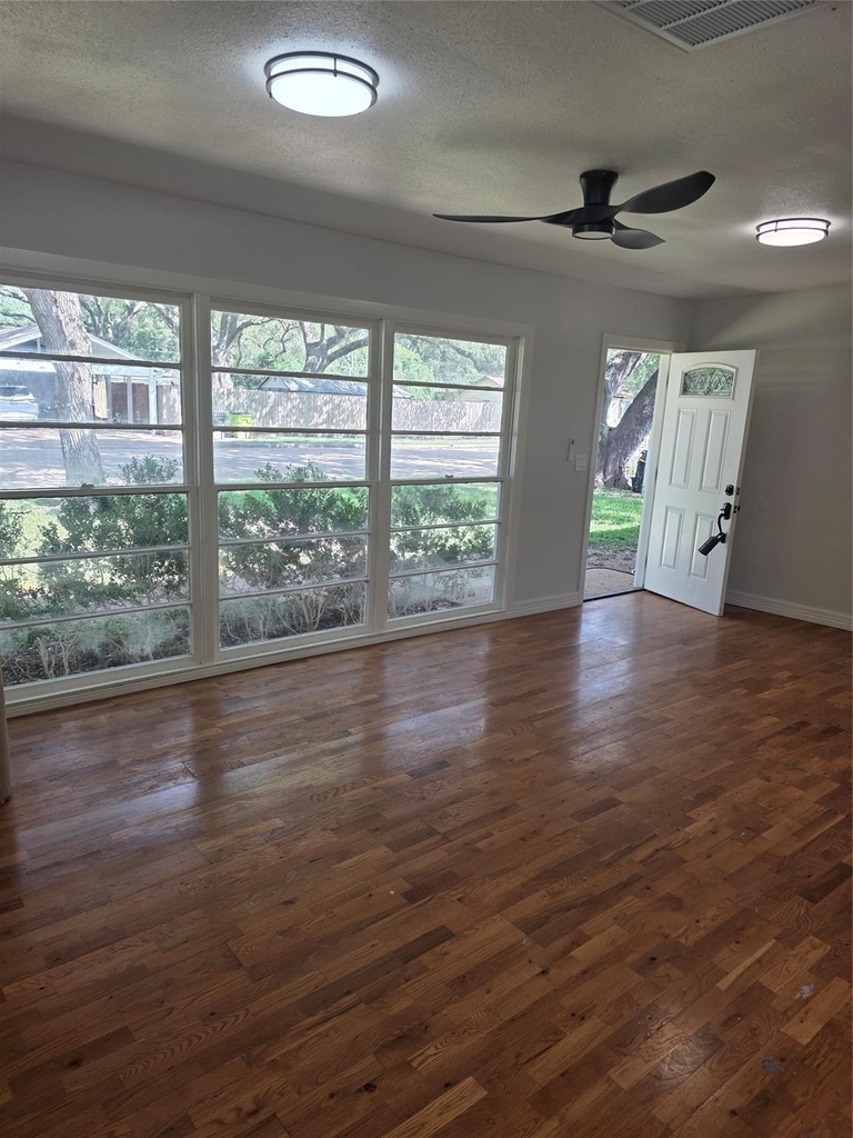1300 West Street - Photo 3