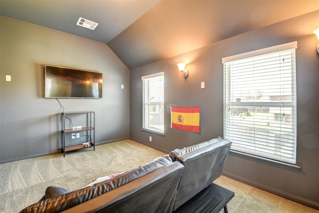 25710 Oakwood Knoll Drive - Photo 33