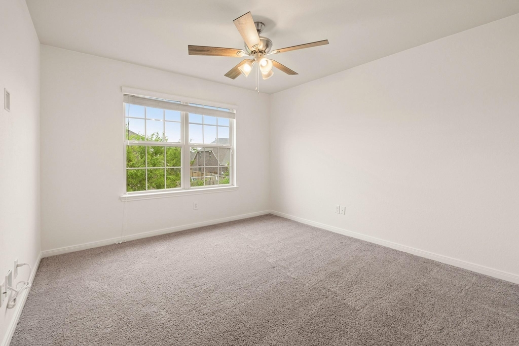 25935 Foxrun Vista Drive - Photo 15