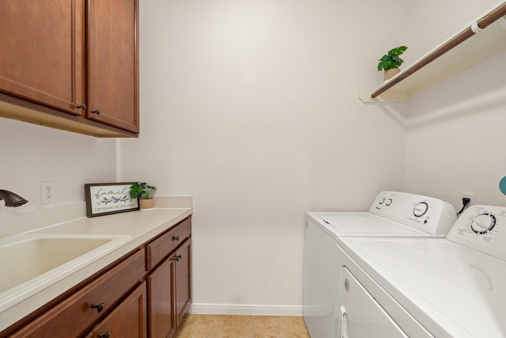 25935 Foxrun Vista Drive - Photo 22
