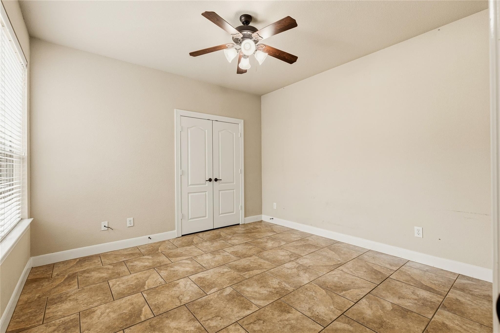 10702 Winding Green Drive - Photo 10