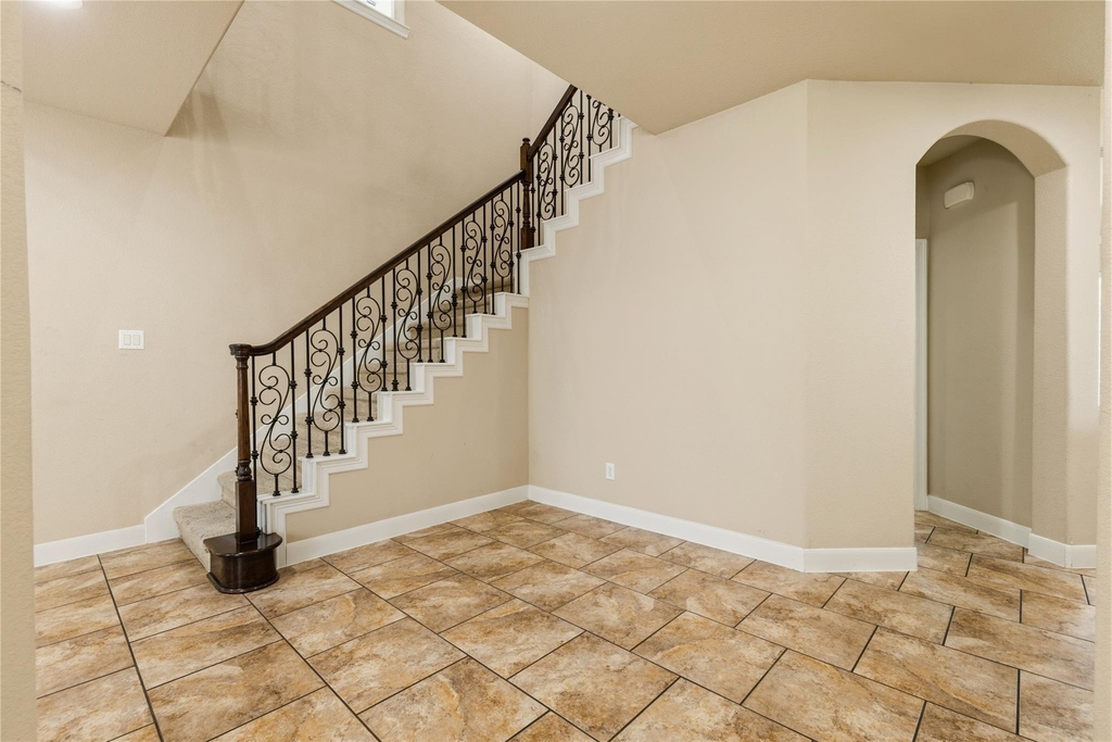 10702 Winding Green Drive - Photo 3
