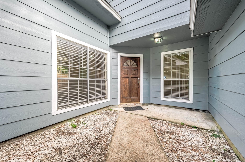 15607 Barbarossa Drive - Photo 5