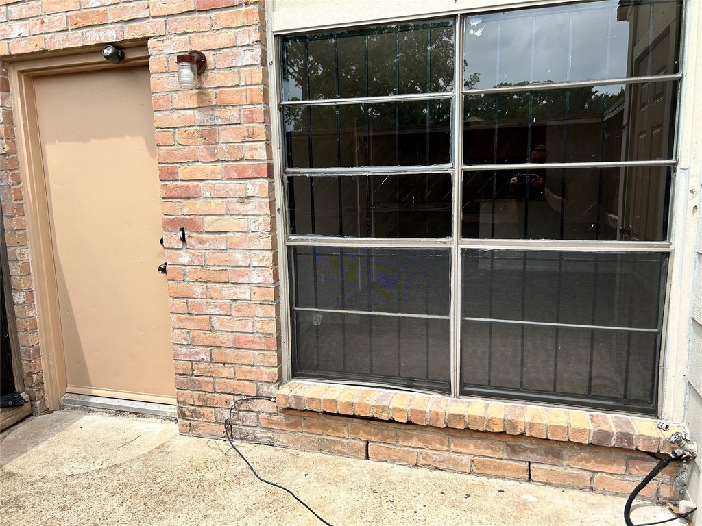 8801 Hammerly Boulevard - Photo 3