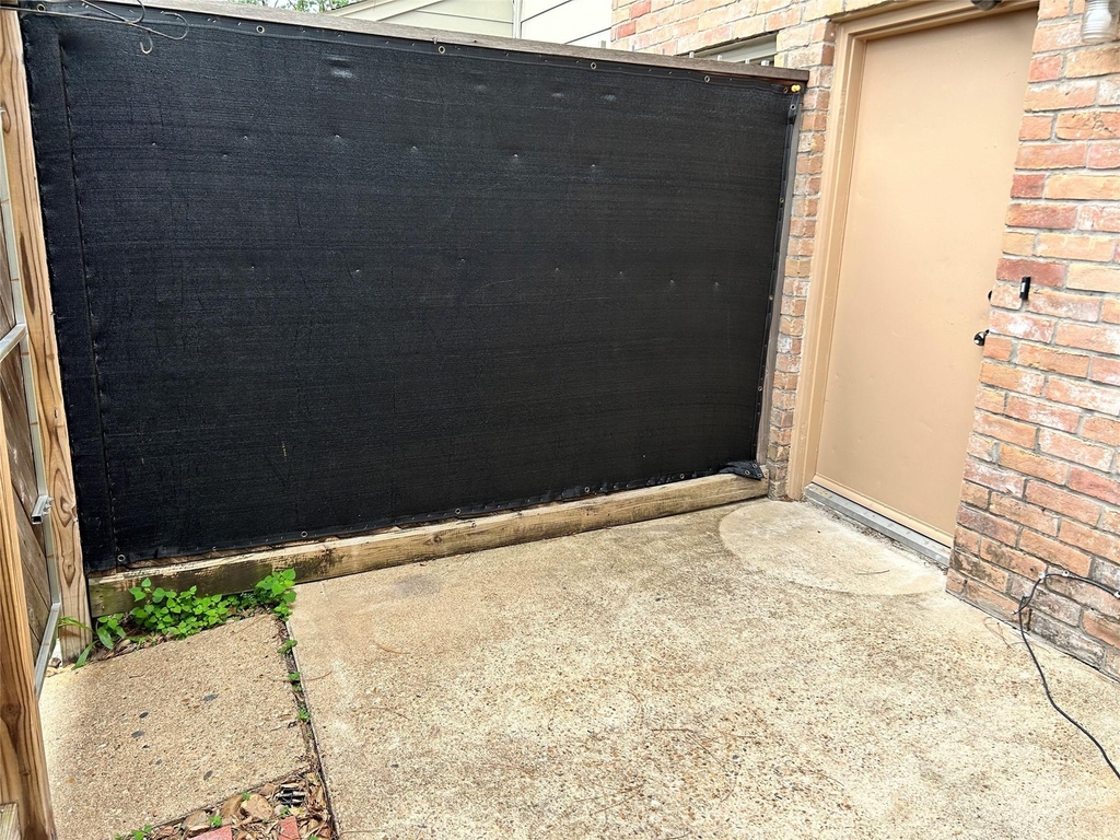 8801 Hammerly Boulevard - Photo 2