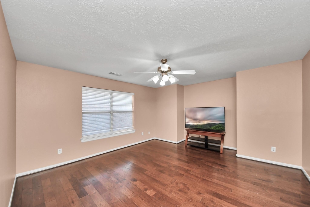 8206 Purple Cornflower Trail - Photo 31