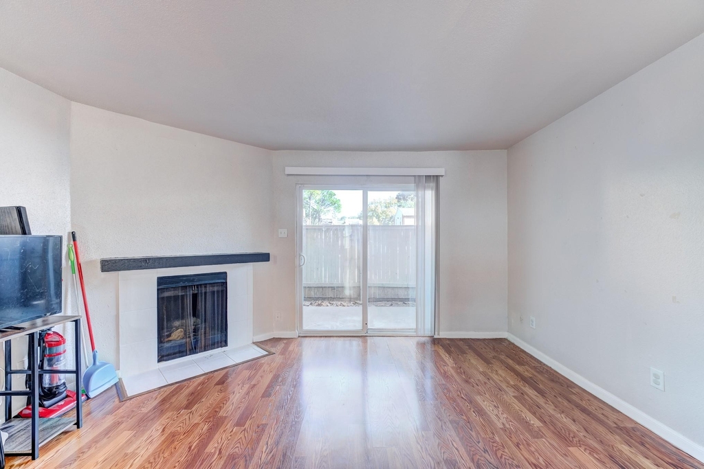 6001 Reims Road - Photo 8