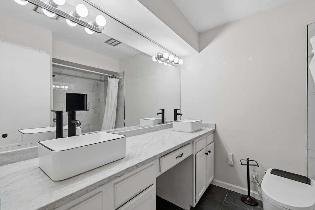 5534 Beverlyhill Street - Photo 15