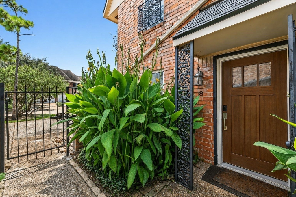 5534 Beverlyhill Street - Photo 24