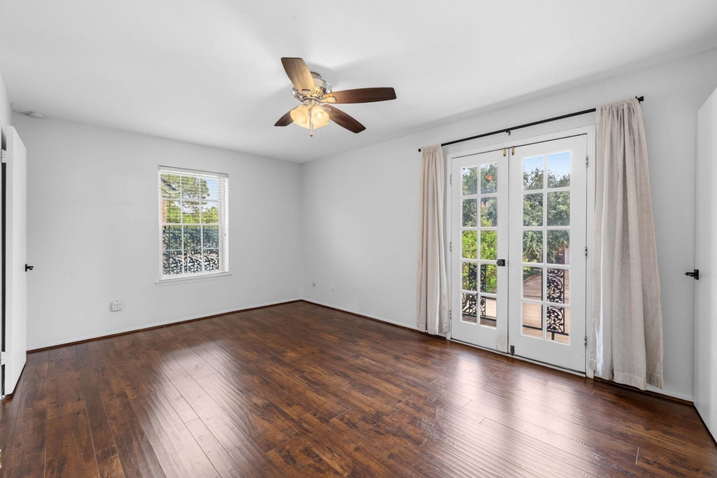 5534 Beverlyhill Street - Photo 11