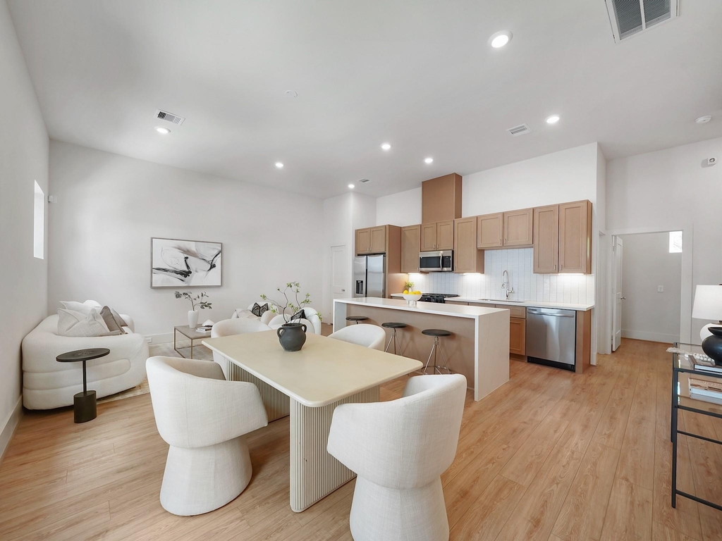 861 Rachel Street - Photo 1