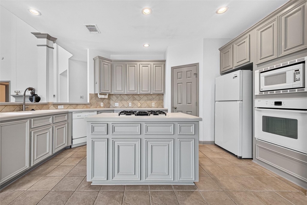 5535 Moss Meadow Court - Photo 14
