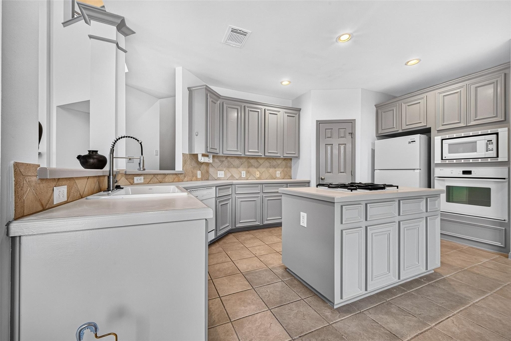 5535 Moss Meadow Court - Photo 15
