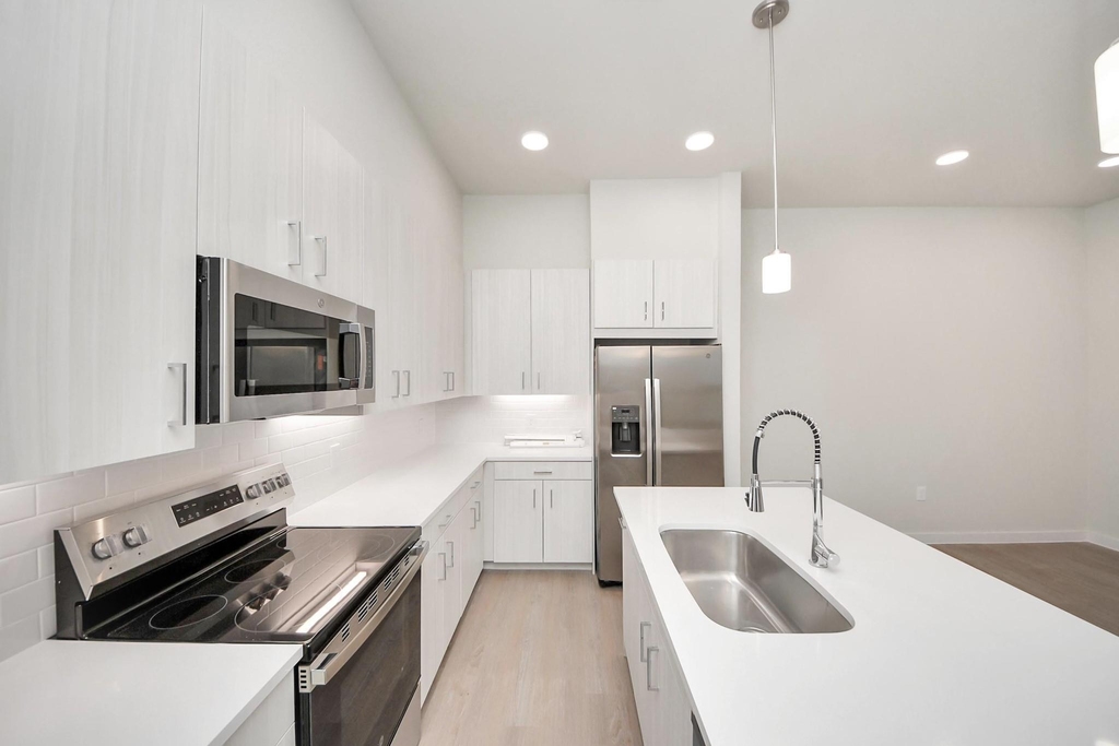 7406 Hadley Meadow Lane - Photo 10