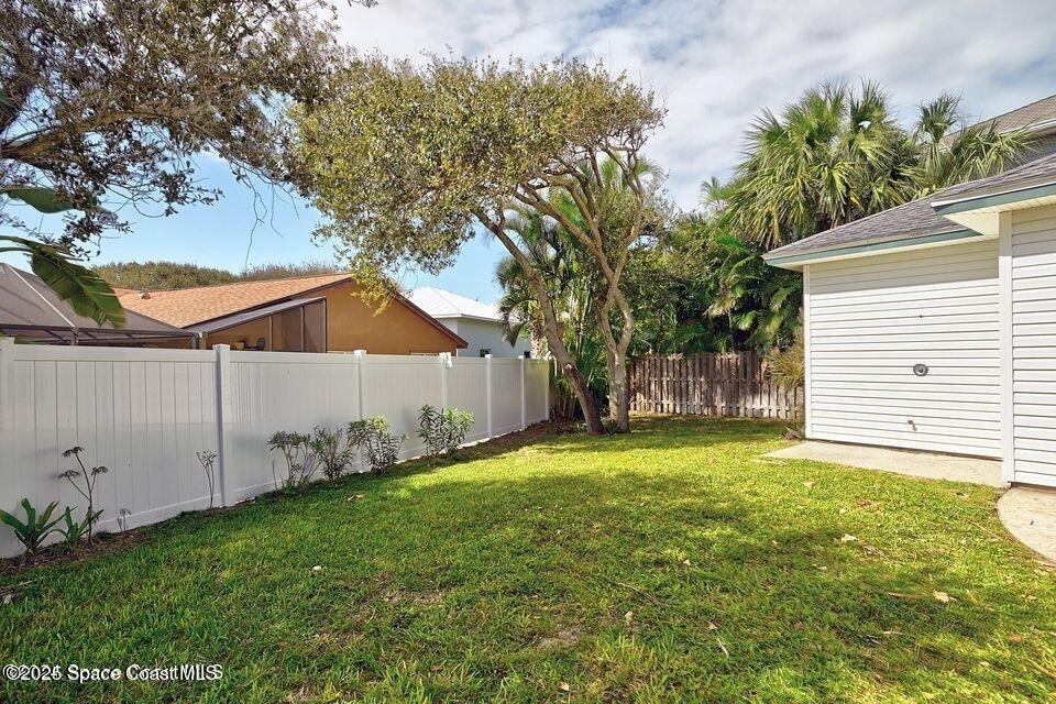7373 Stuart Avenue - Photo 20