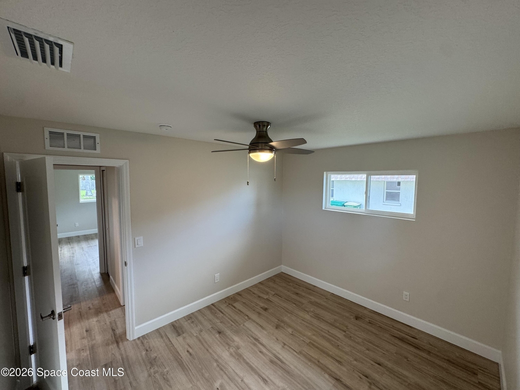 532 Sheridan Avenue - Photo 9