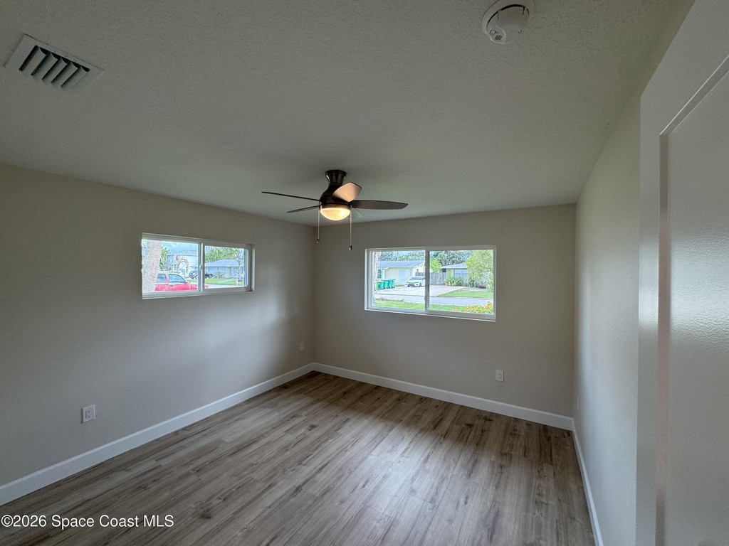 530 Sheridan Avenue - Photo 10