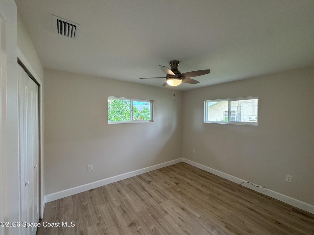 530 Sheridan Avenue - Photo 7