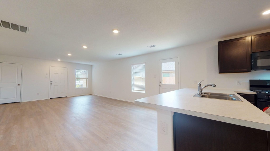 26923 Wilderye Cove Lane - Photo 4