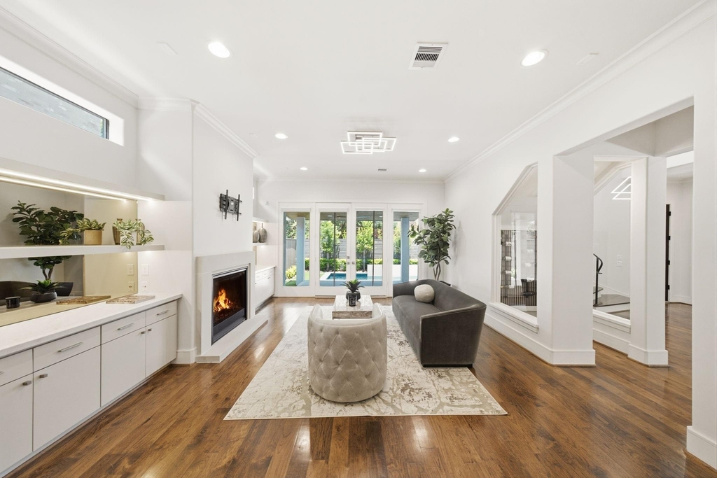 6011 Burgoyne Road - Photo 6