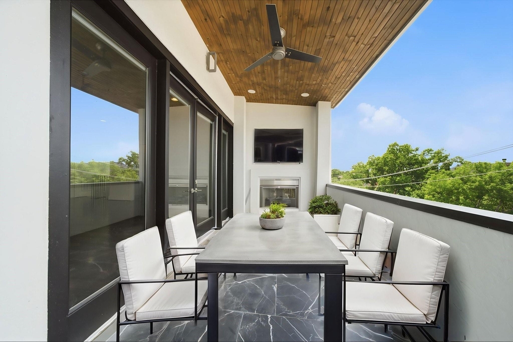 6011 Burgoyne Road - Photo 27