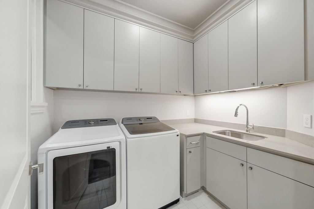 6011 Burgoyne Road - Photo 23