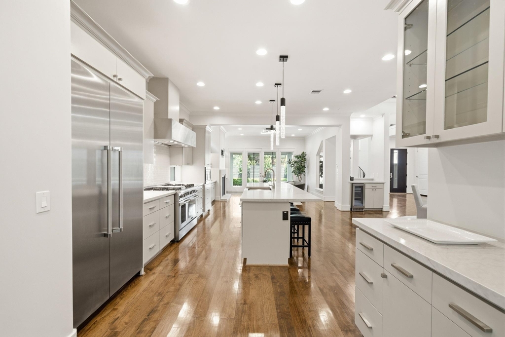 6011 Burgoyne Road - Photo 8