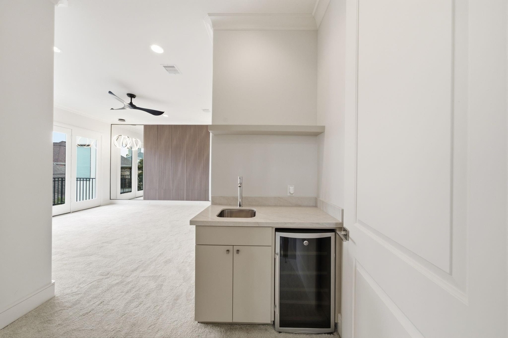 6011 Burgoyne Road - Photo 15