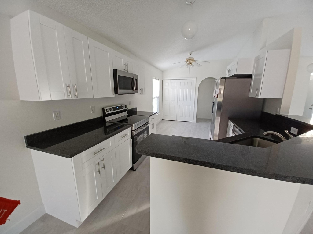 1125 White Oak Circle - Photo 5