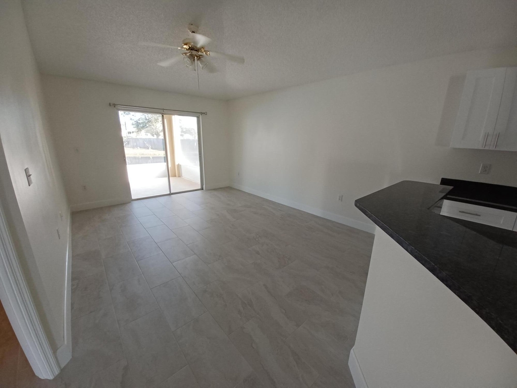 1125 White Oak Circle - Photo 3