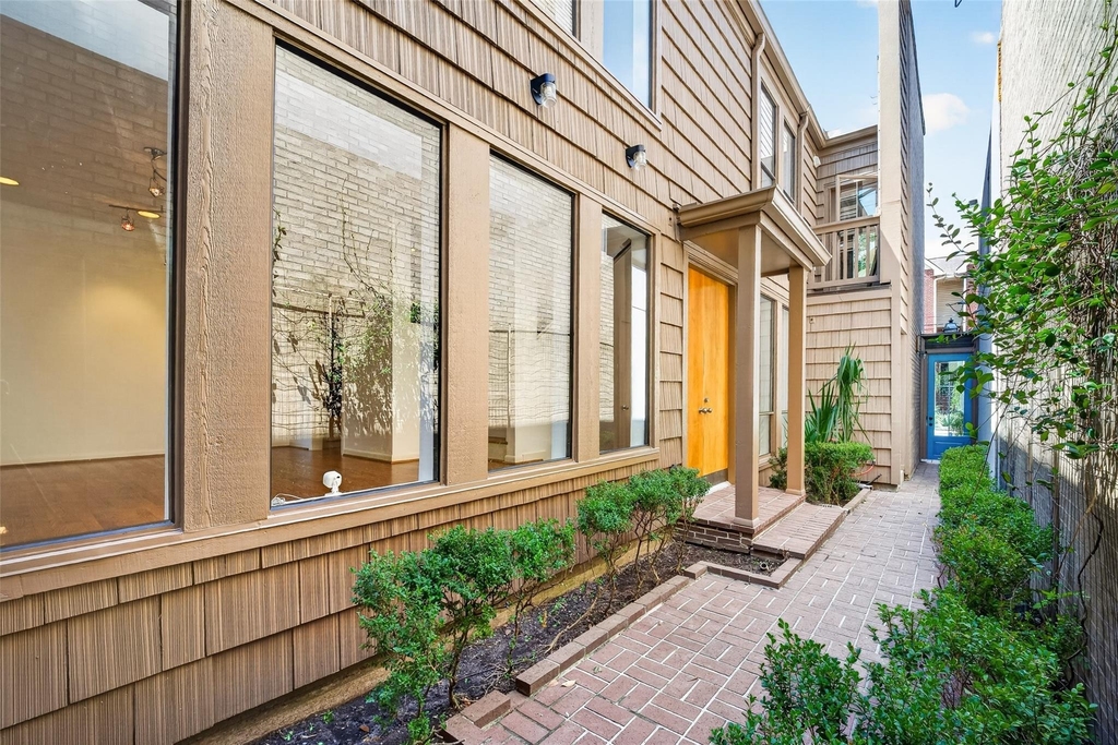 3621 Yupon Street - Photo 17