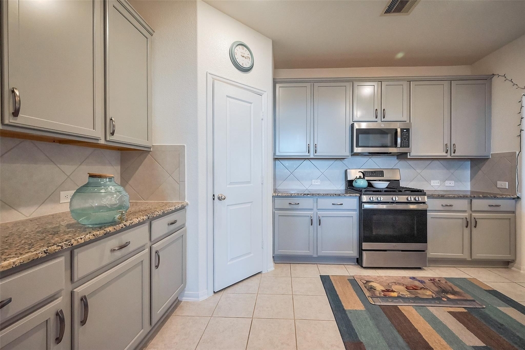 5819 Southern Rose Lane - Photo 23
