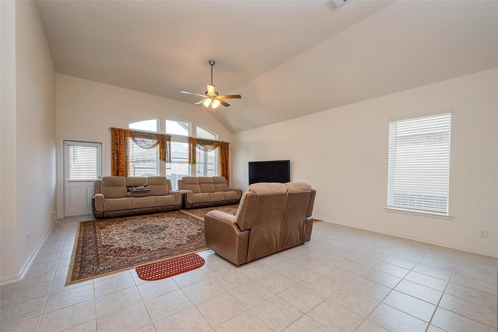 5819 Southern Rose Lane - Photo 16