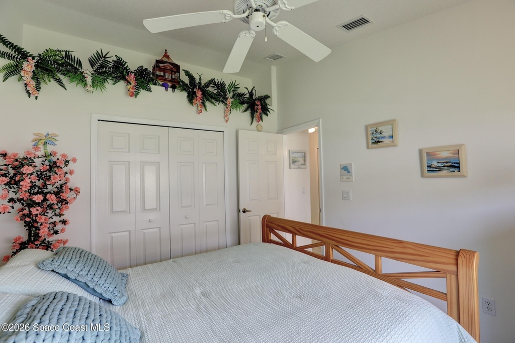 990 Genesee Avenue - Photo 22