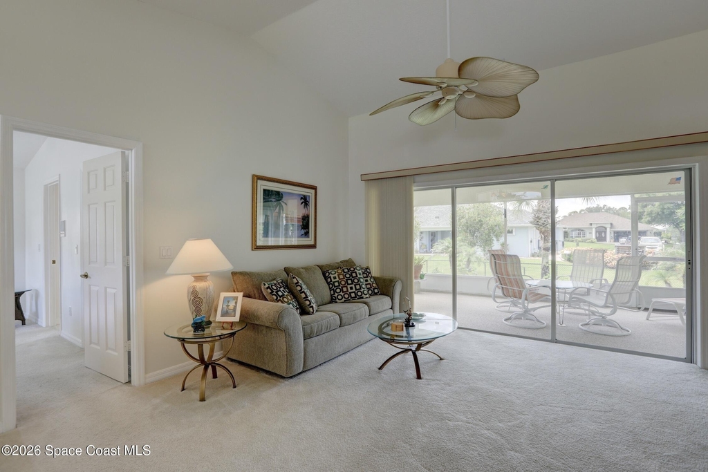 990 Genesee Avenue - Photo 4