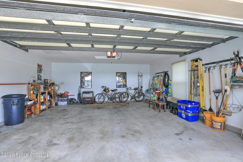990 Genesee Avenue - Photo 29
