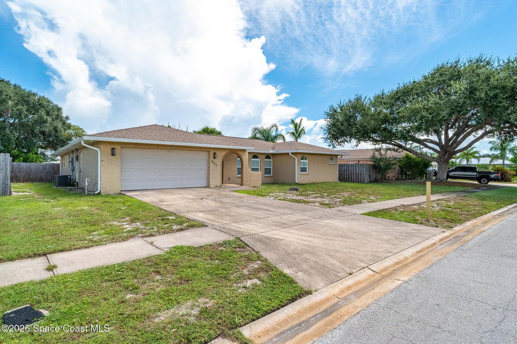 645 Caiman Street - Photo 0