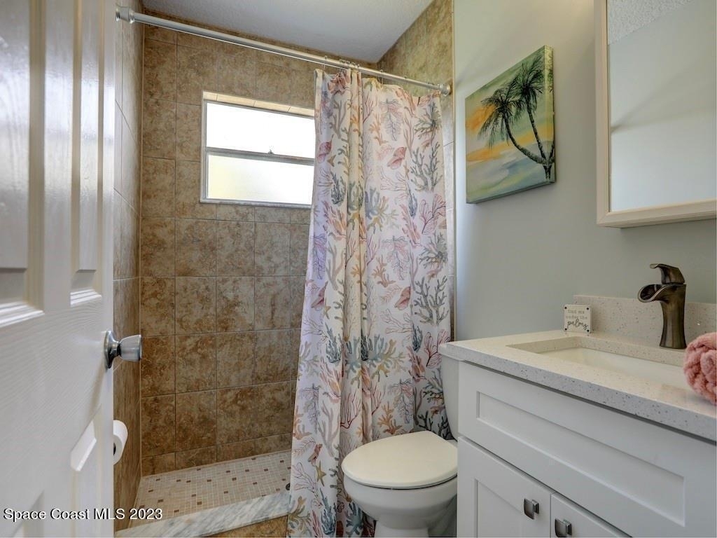 1379 Scroll Street - Photo 16