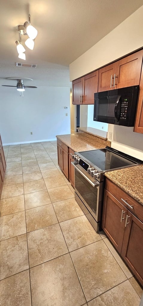 1380 Floral Lane - Photo 8