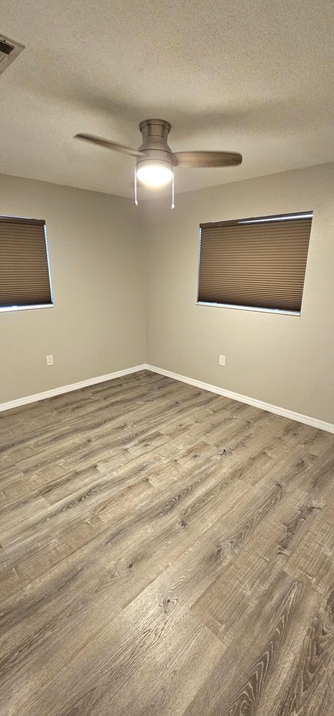 1380 Floral Lane - Photo 29