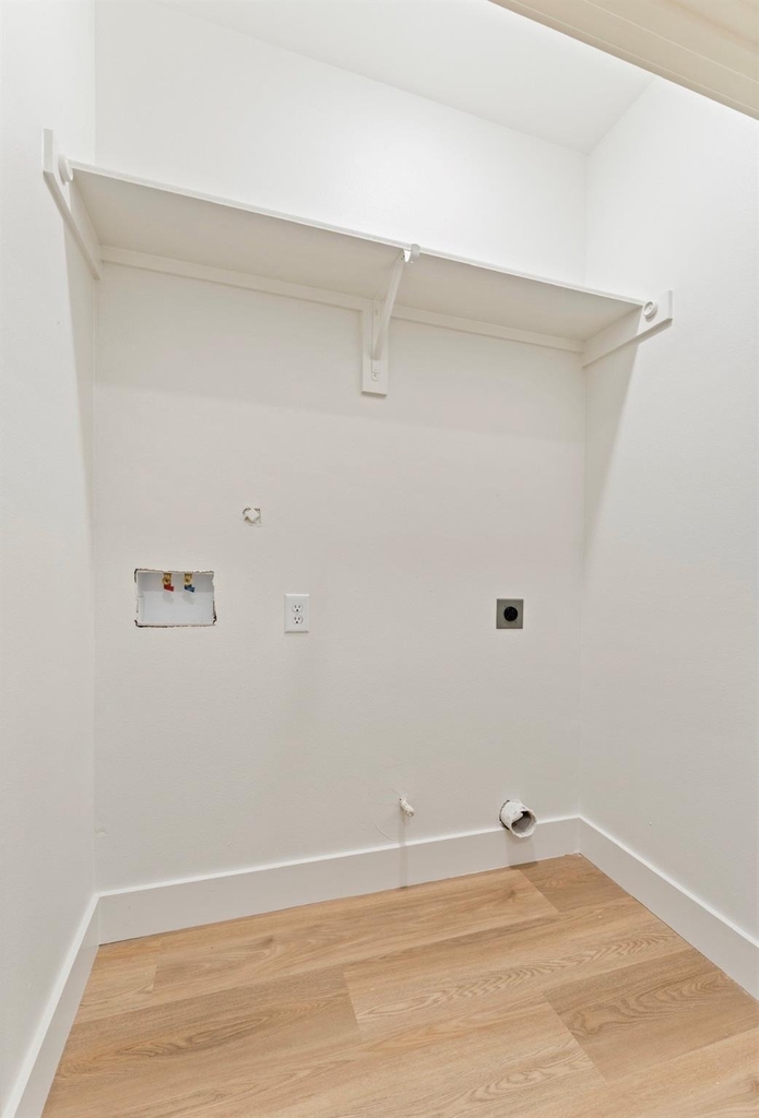 9109 Henrietta - Photo 16