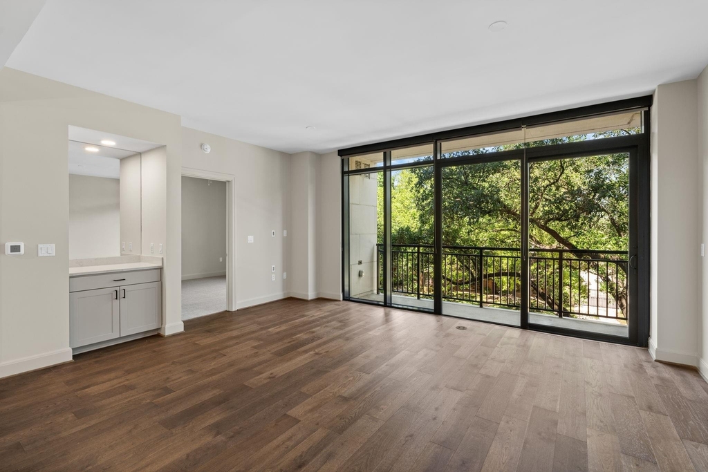 2511 Willowick Road - Photo 2